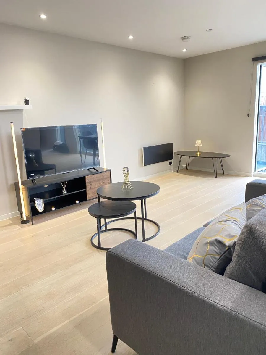 Image 3 of Luxurious, High-End 2-Bedroom with Balcony