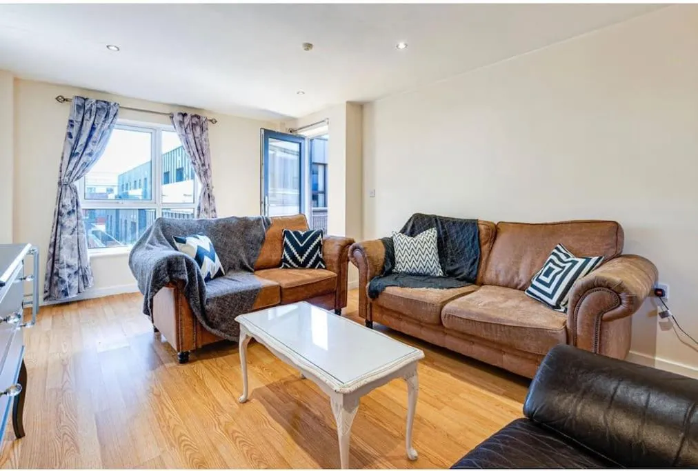 Image 5 of Luxury 2BR Apartment – Prime Location – Parking