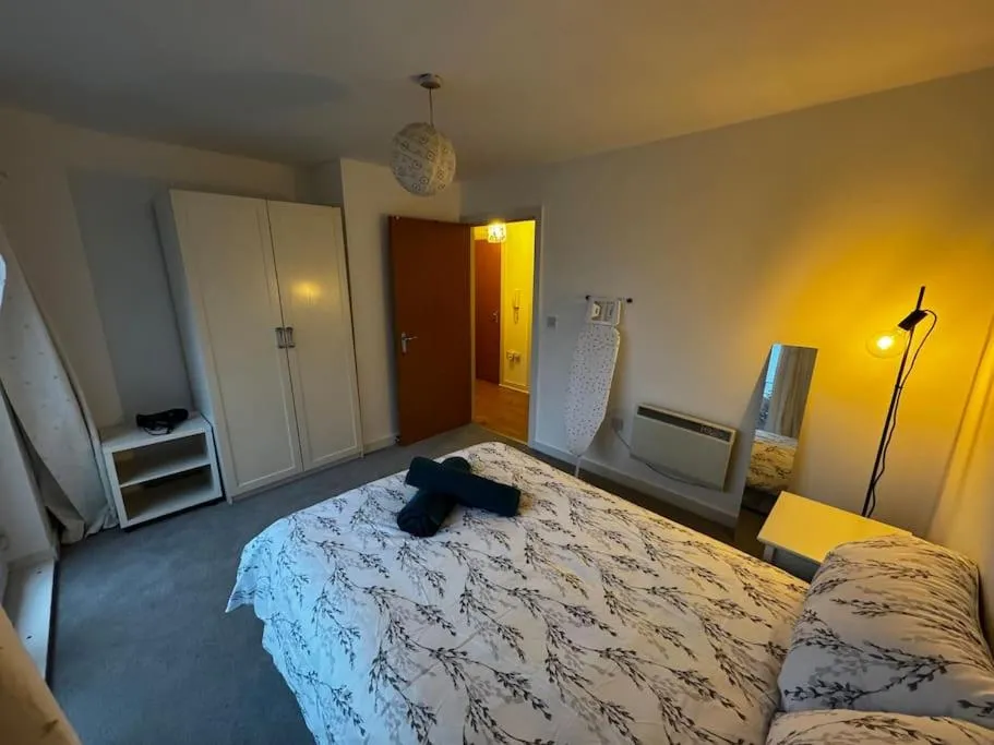 Image 1 of Luxury 2BR Flat Near Manchester Town
