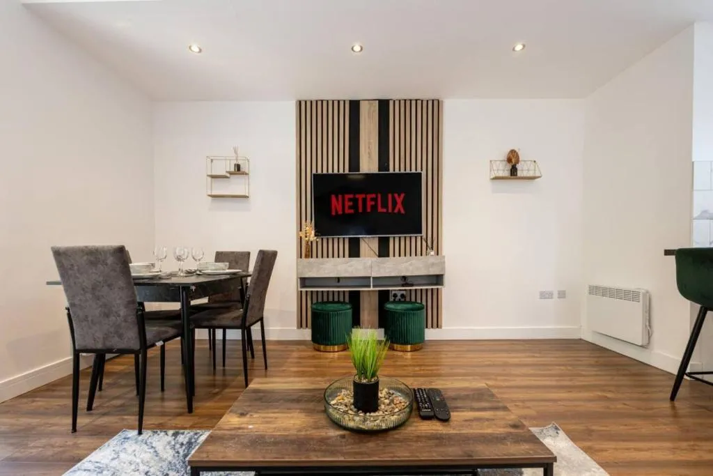 Image of Luxury 2br Apartment In Chorlton