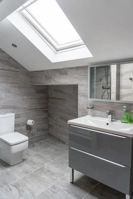 Image 4 of Luxury 4 Bedroom Apartment