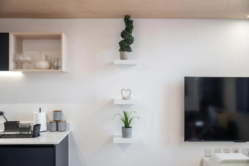 Image 3 of Luxury Stylish Apartment Central Manchester