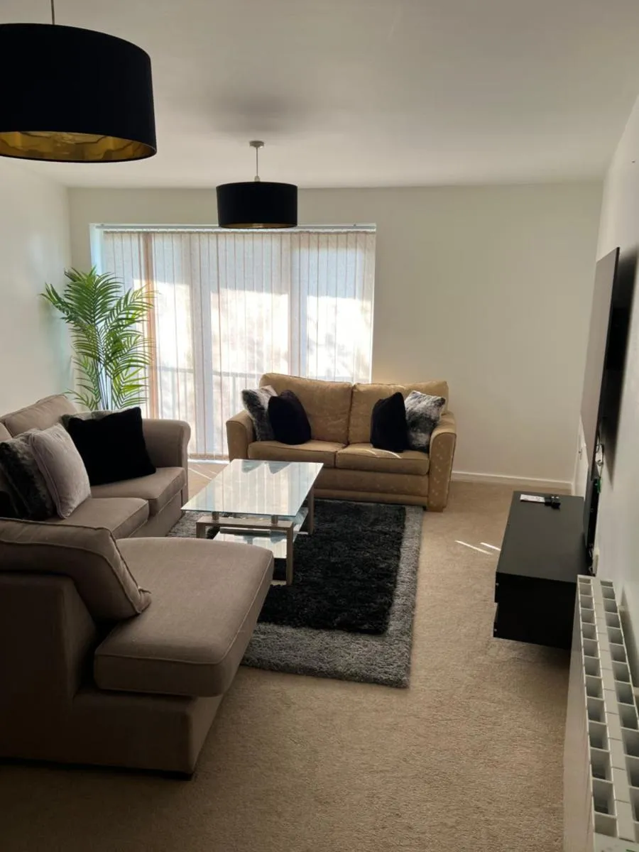 Image 2 of Luxury Two bedroom Flat opposite COOP Live n Etihad Stadium with Free secure Parking, Netflix and Sky TV