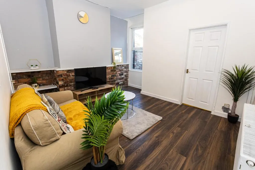 Image of M18 Abbey Hey Guesthouse