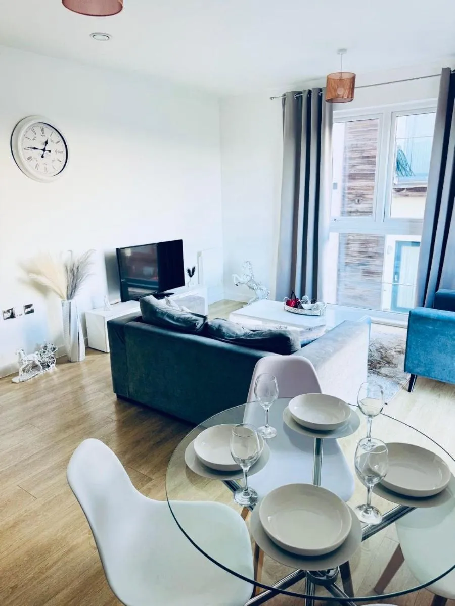 Image 3 of MVP Luxury Apartment