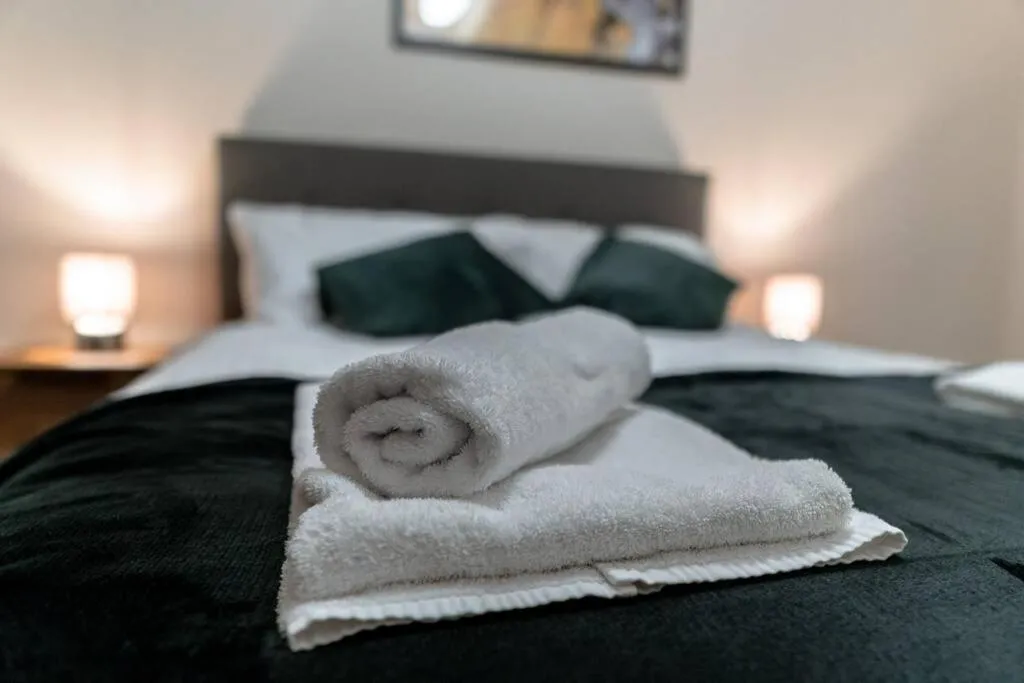 Image 4 of Manchester 1Bed Apartment, Free Parking For Two, Long Term Discounts