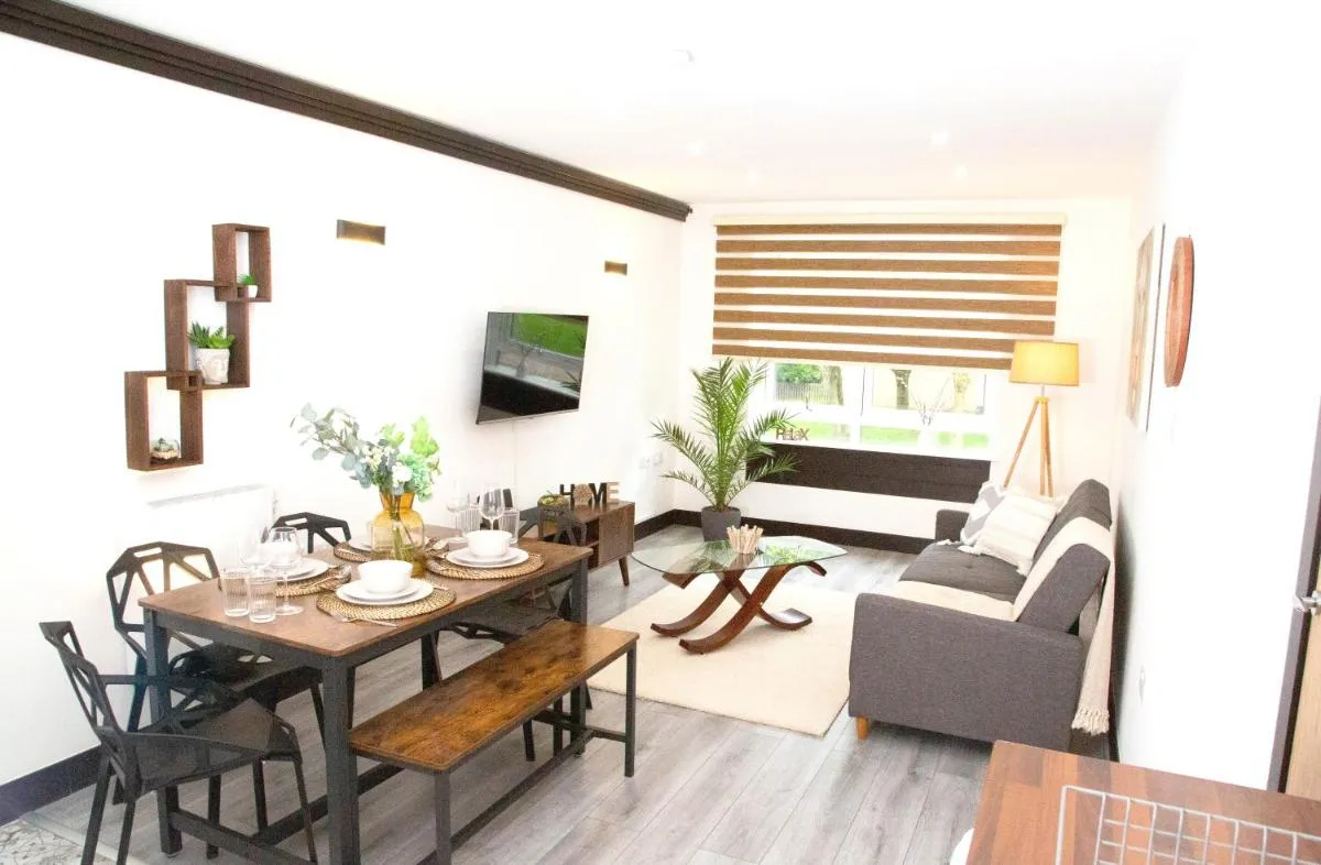 Image 1 of Manchester Apartments by BEVOLVE – Free Parking