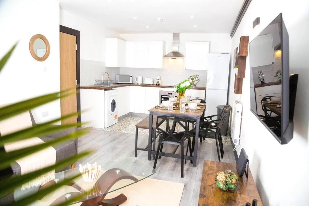 Image of Manchester Apartments by BEVOLVE – Free Parking