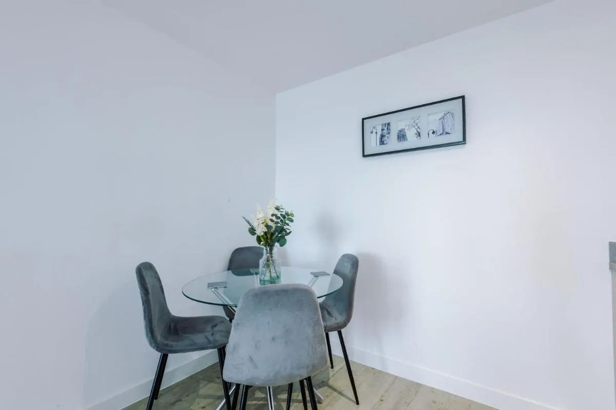 Image 1 of Manchester City Centre – Luxury Two Bedroom Apartement