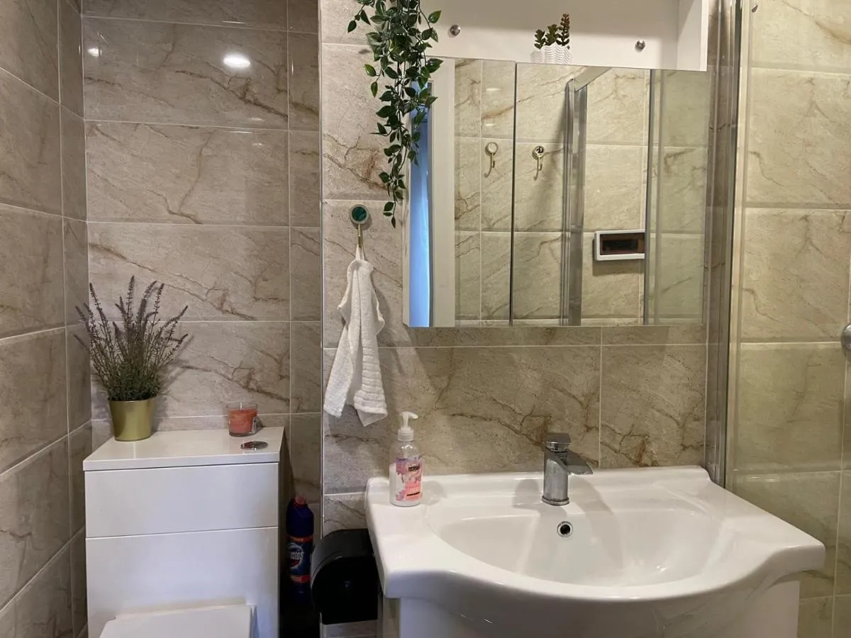 Image 2 of Manchester City Flat with Free Secure Parking