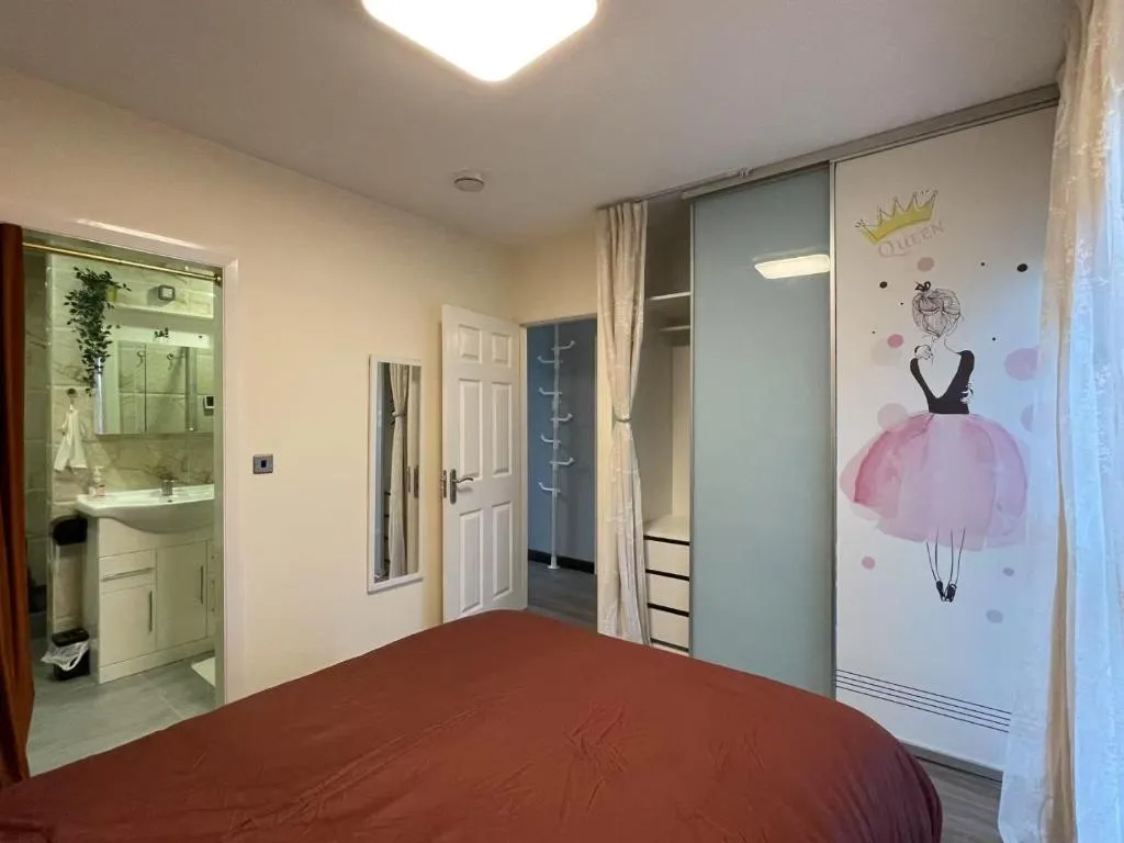 Image of Manchester City Flat with Free Secure Parking