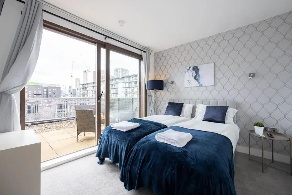 Image 2 of Manchester Near City centre,Penthouse,Etihad ,cooplive