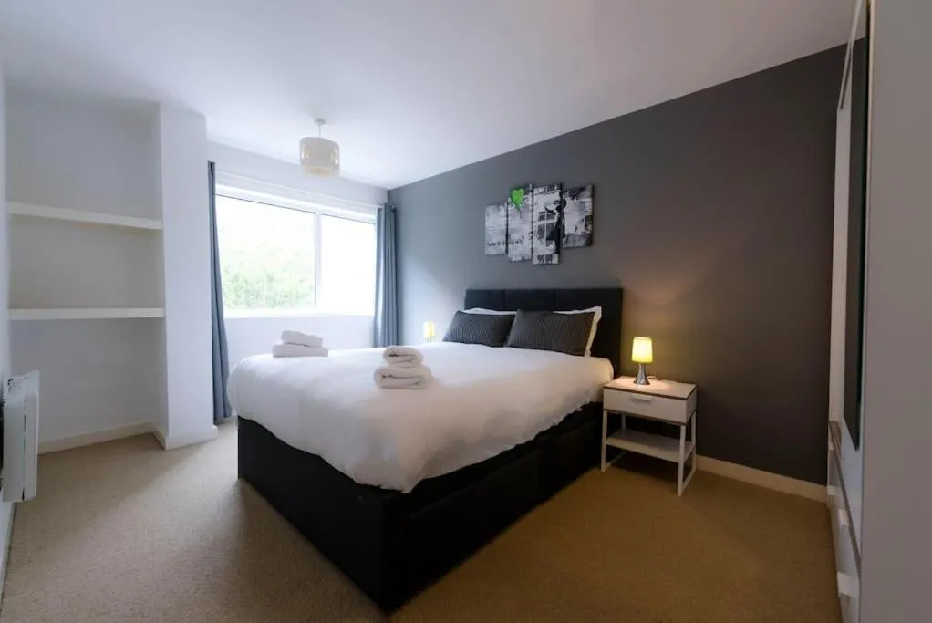 Image 6 of Modern 1KB 1DB Apt – Salford Quays
