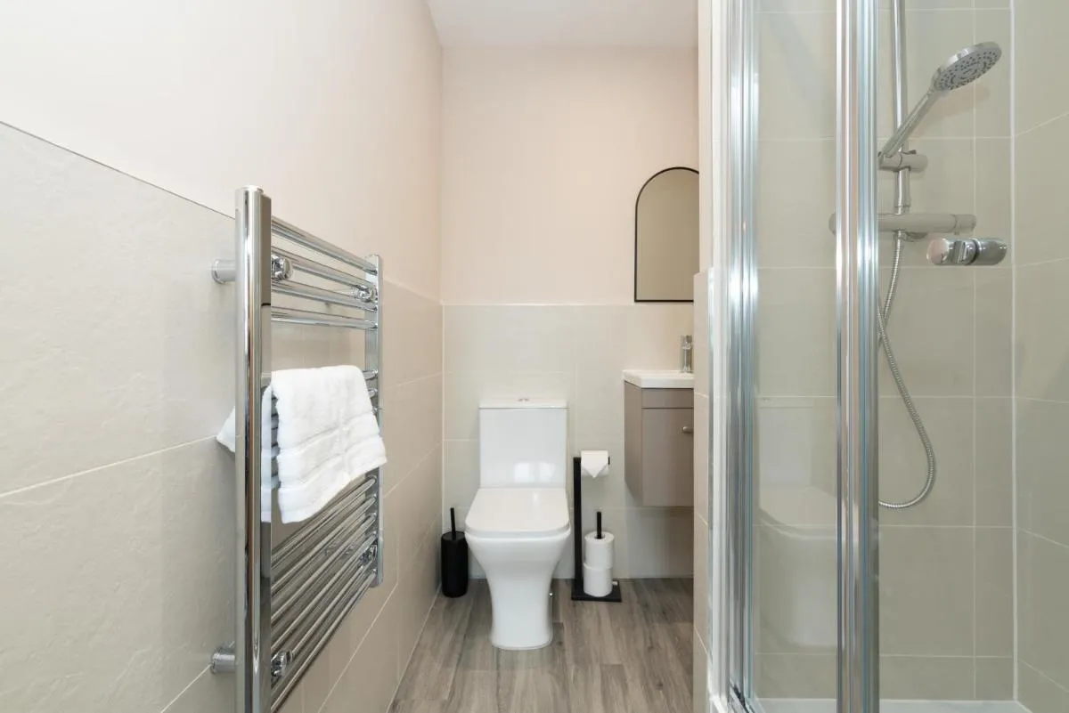Image 5 of Modern 2bed in Manchester