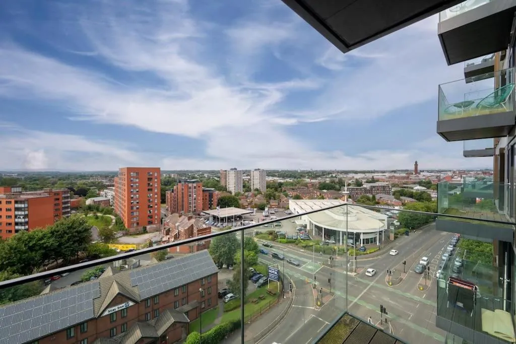 Image 2 of Modern Chique Apartment Central Manchester