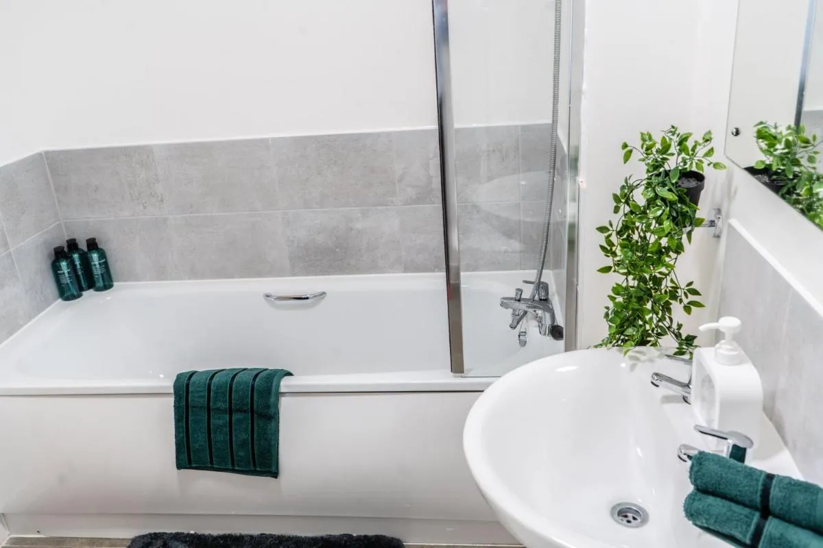 Image 1 of Modern City Centre Apartment With Smart Technology
