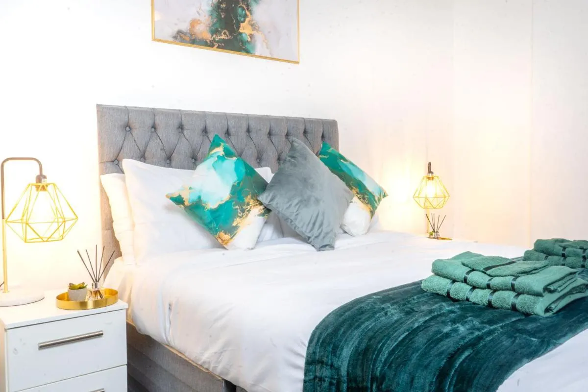 Image 2 of Modern City Centre Apartment With Smart Technology