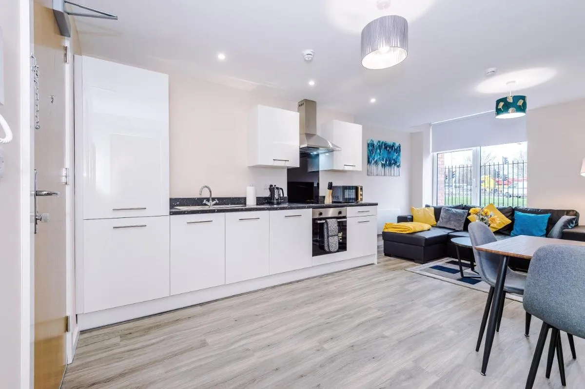 Image 3 of Modern Comfort – 1 Bedroom Apartment – Free Parking, Transit links, Close to Stadiums