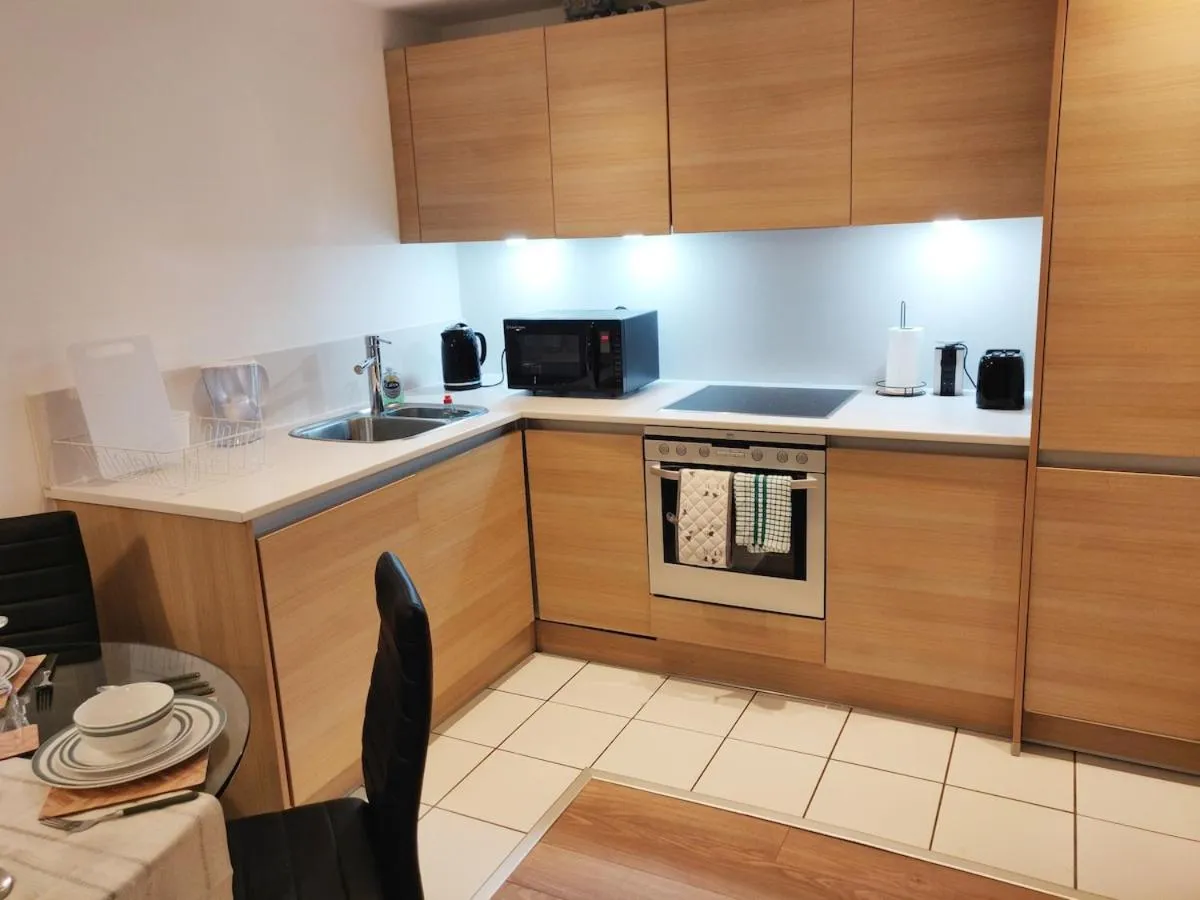 Image 4 of Modern & Cosy 1-Bed Apartment Manchester City Centre