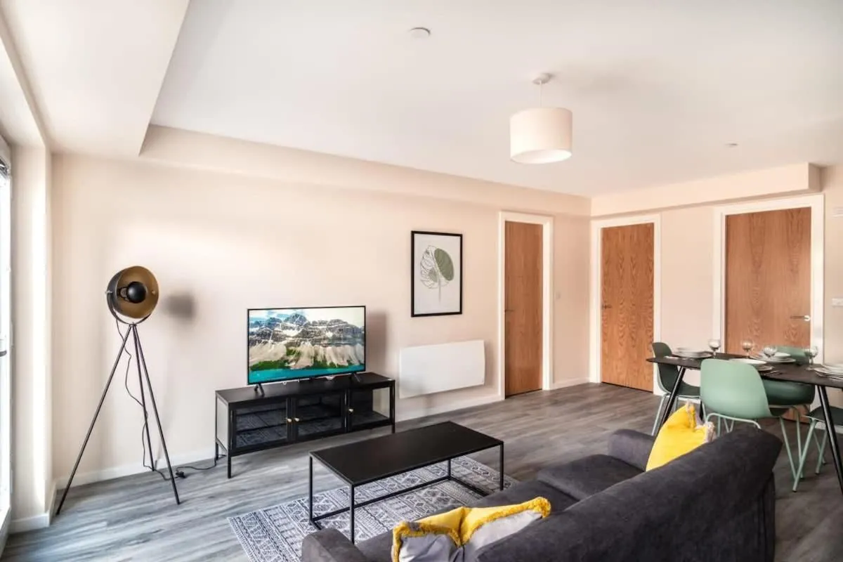 Image 6 of Modern & Stylish 2 Bed Apartment in Manchester
