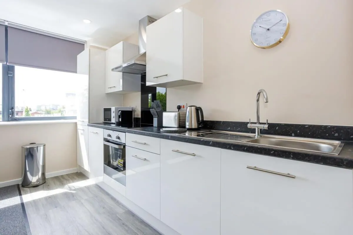 Image 2 of Modern and Stylish 1 Bed Apartment Manchester