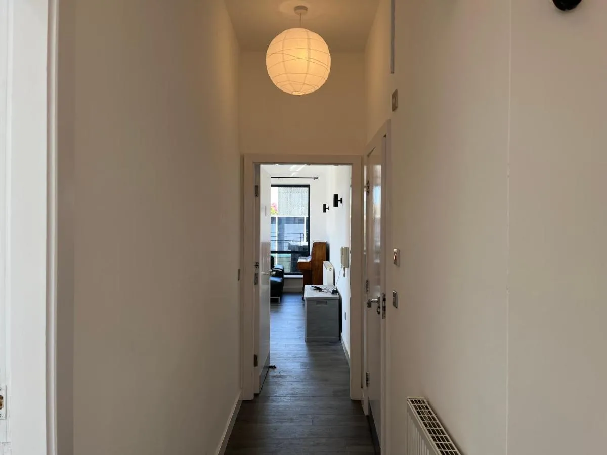 Image 2 of Mordern Apartment in City Center