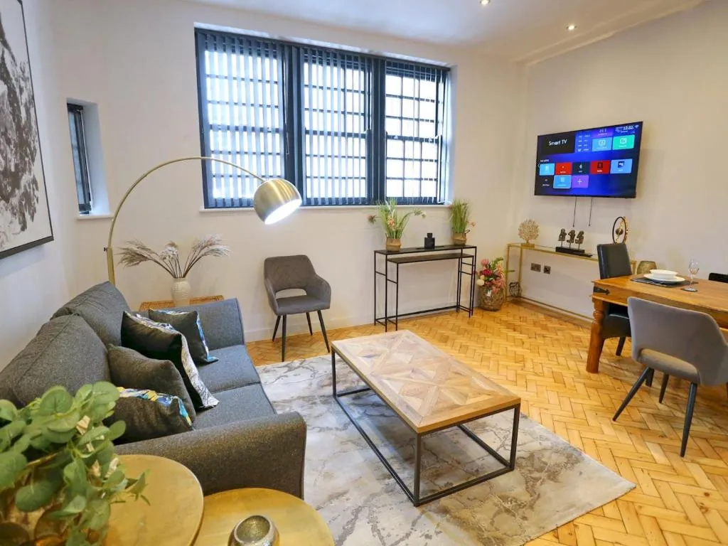 Image of New Build Duplex Minutes From City Centre Pass the Keys