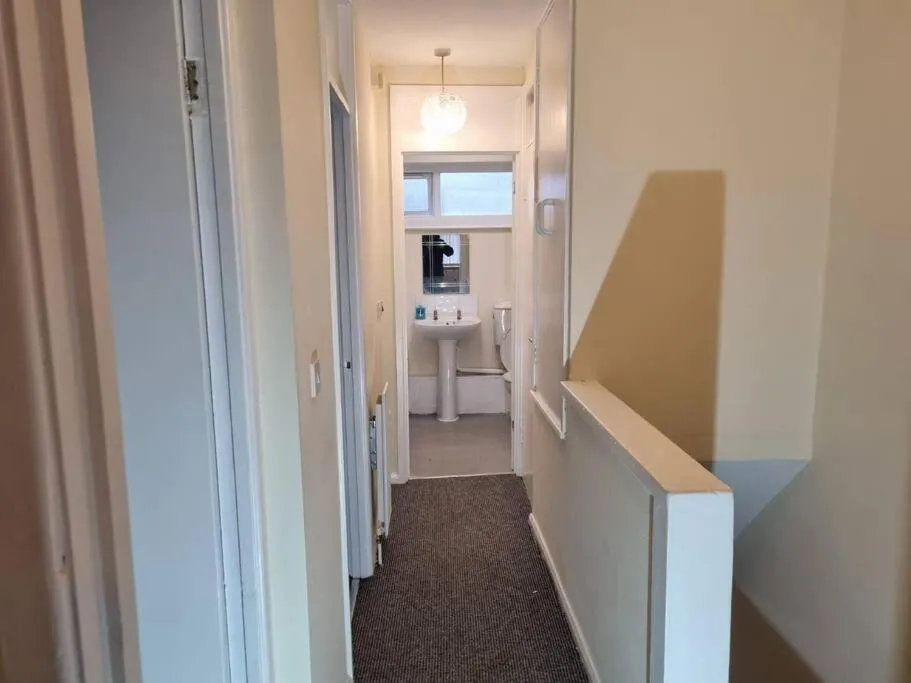 Image 1 of Nice Residential Within Easy Reach Of Town