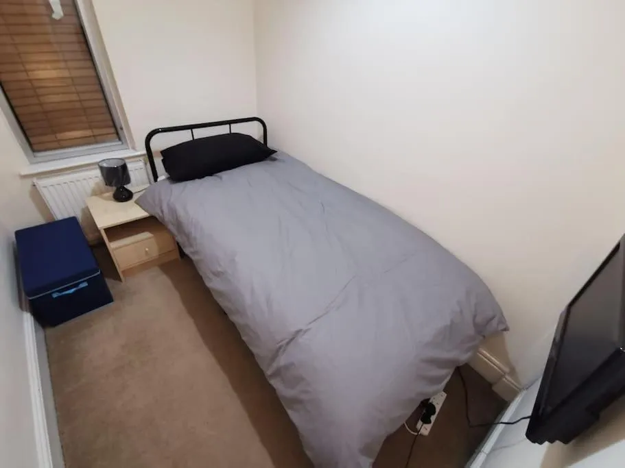Image 4 of Old Trafford City Centre Events 4 Bedrooms 6 rooms sleeps 3 – 8