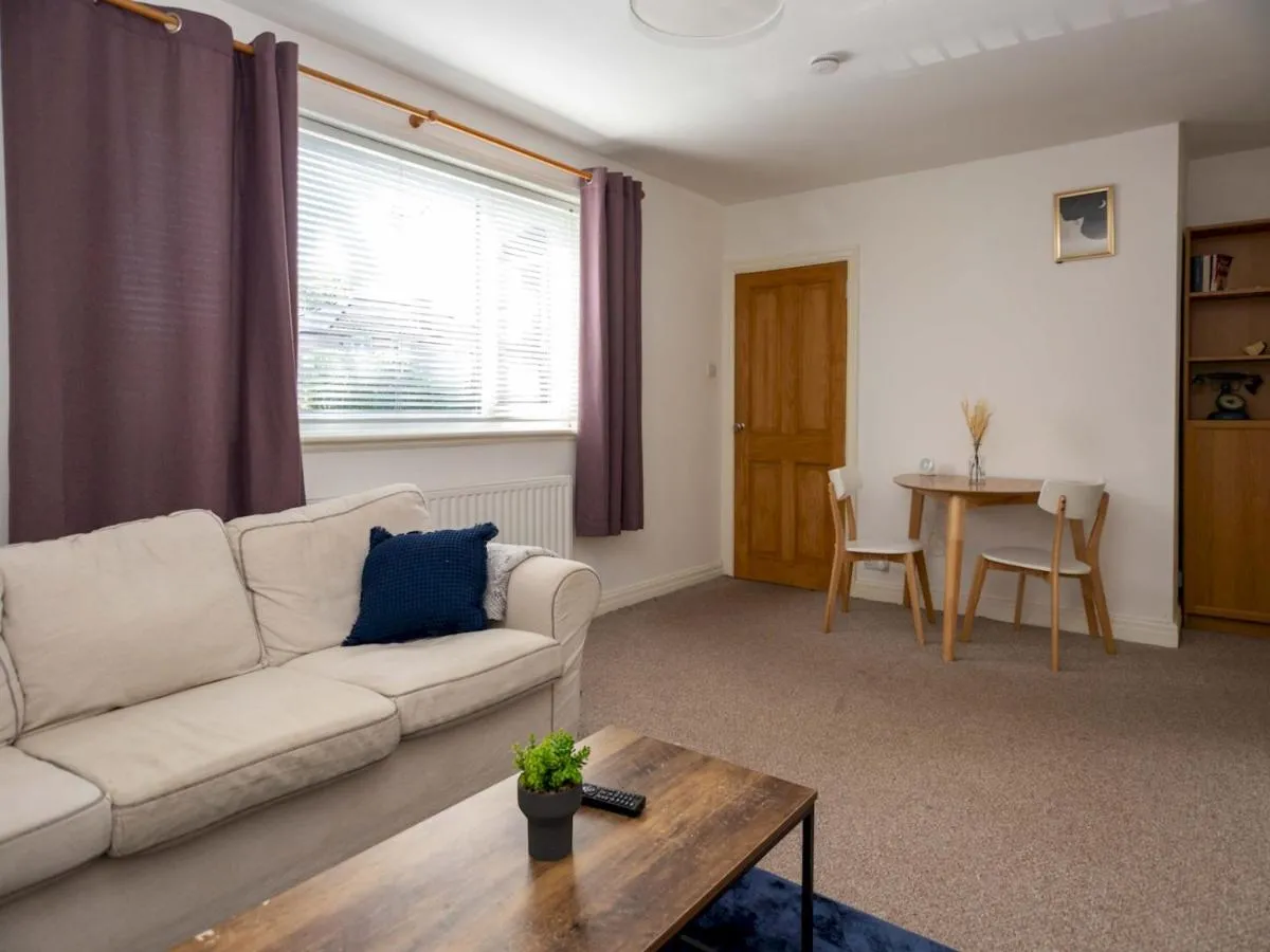Image 1 of Pass The Keys Spacious 3-Bed House with Garden in Leafy South Manchester