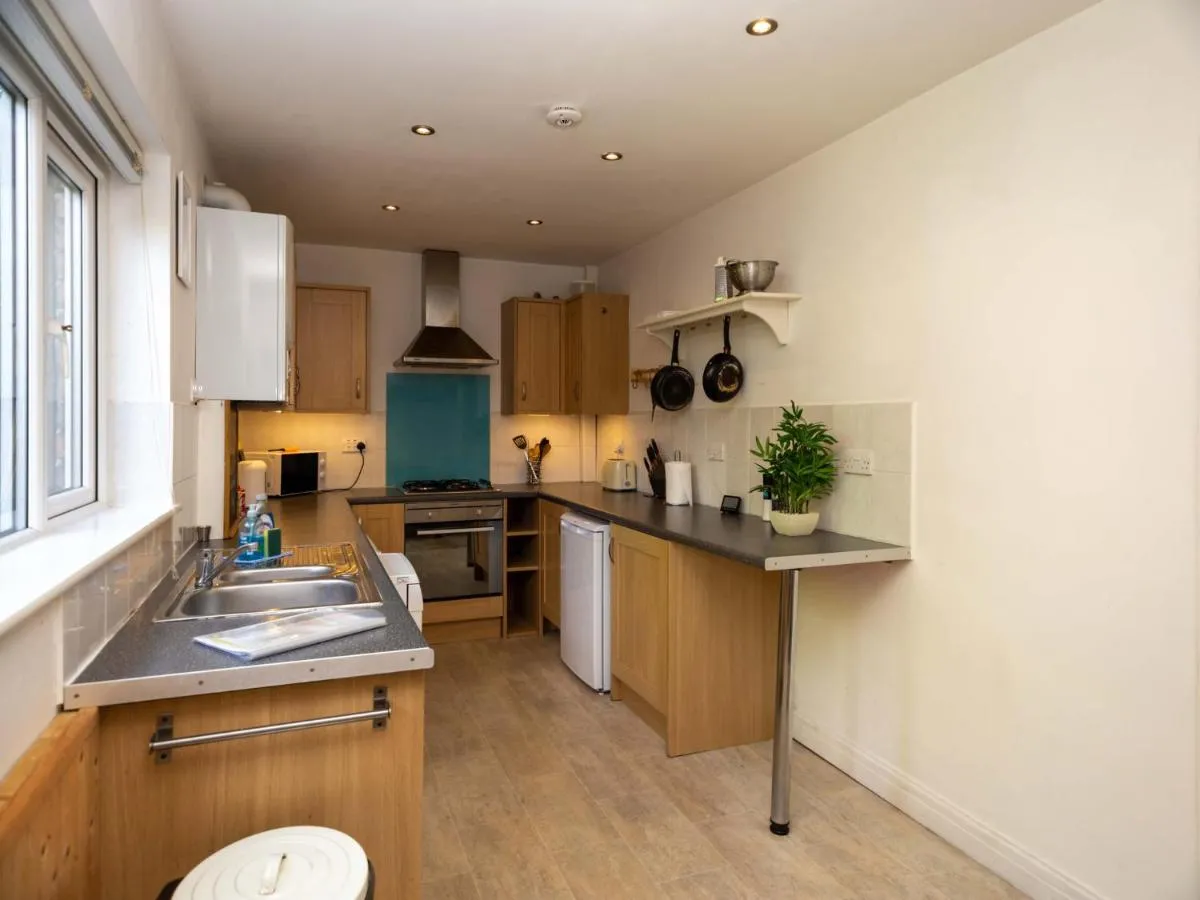 Image 5 of Pass The Keys Spacious 3-Bed House with Garden in Leafy South Manchester