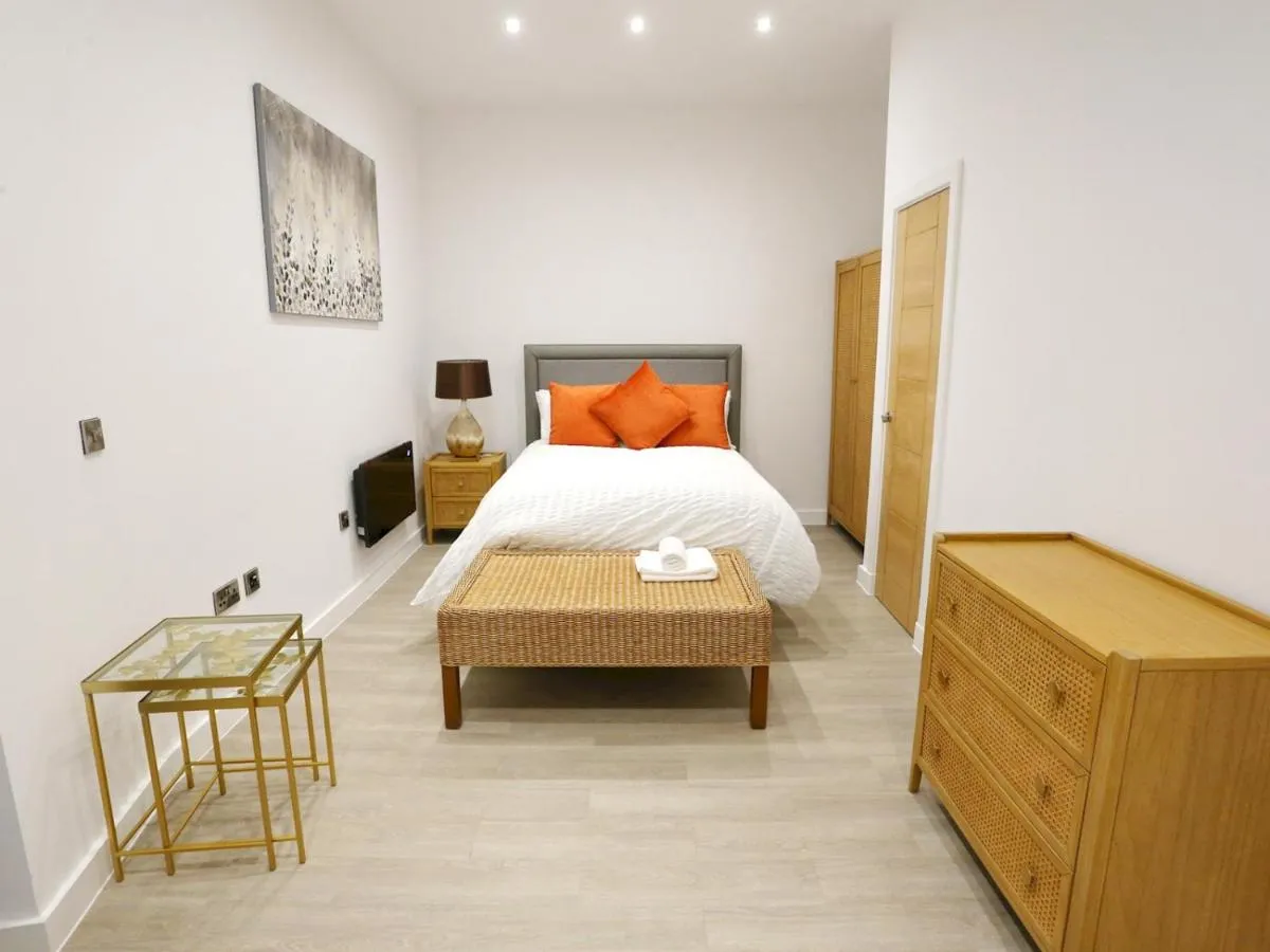 Image 3 of Pass the Keys Beautiful Newly Built Flat – Walk To City Centre