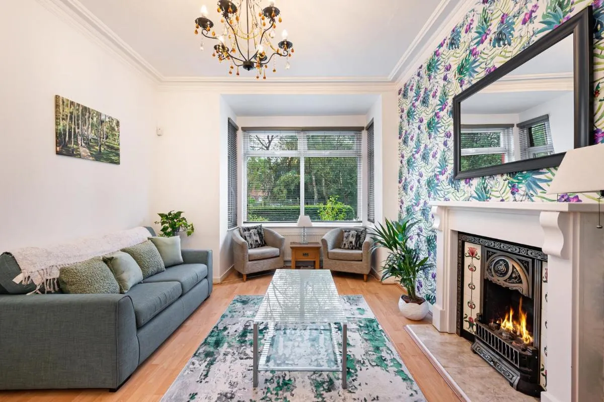 Image 2 of Pass the Keys Old Trafford 4-Bedroom Retreat Near Manchester United & City Centre – Family-Friendly