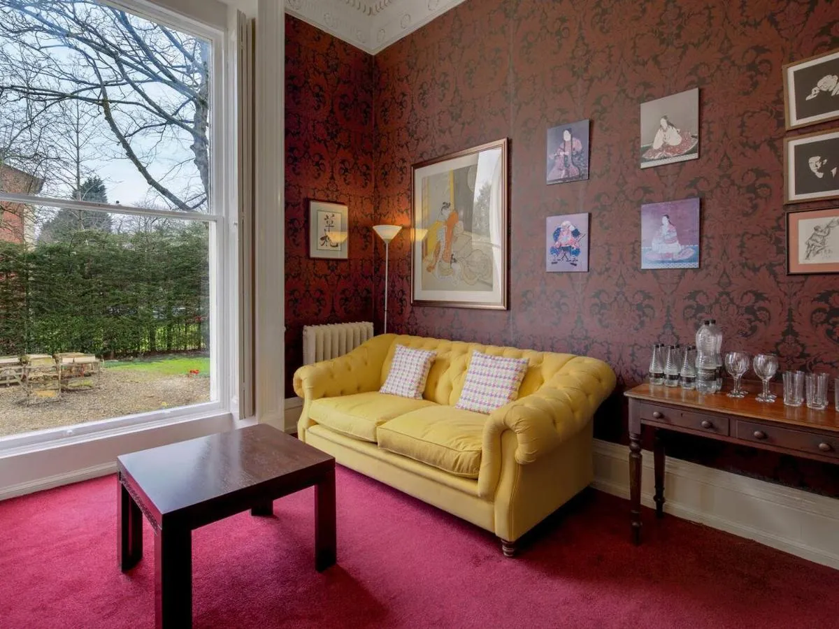 Image 1 of Pass the Keys The King Room Free Parking