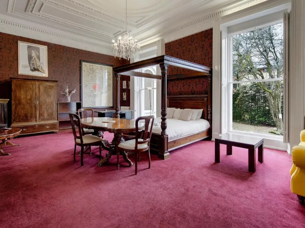 Image of Pass the Keys The King Room Free Parking