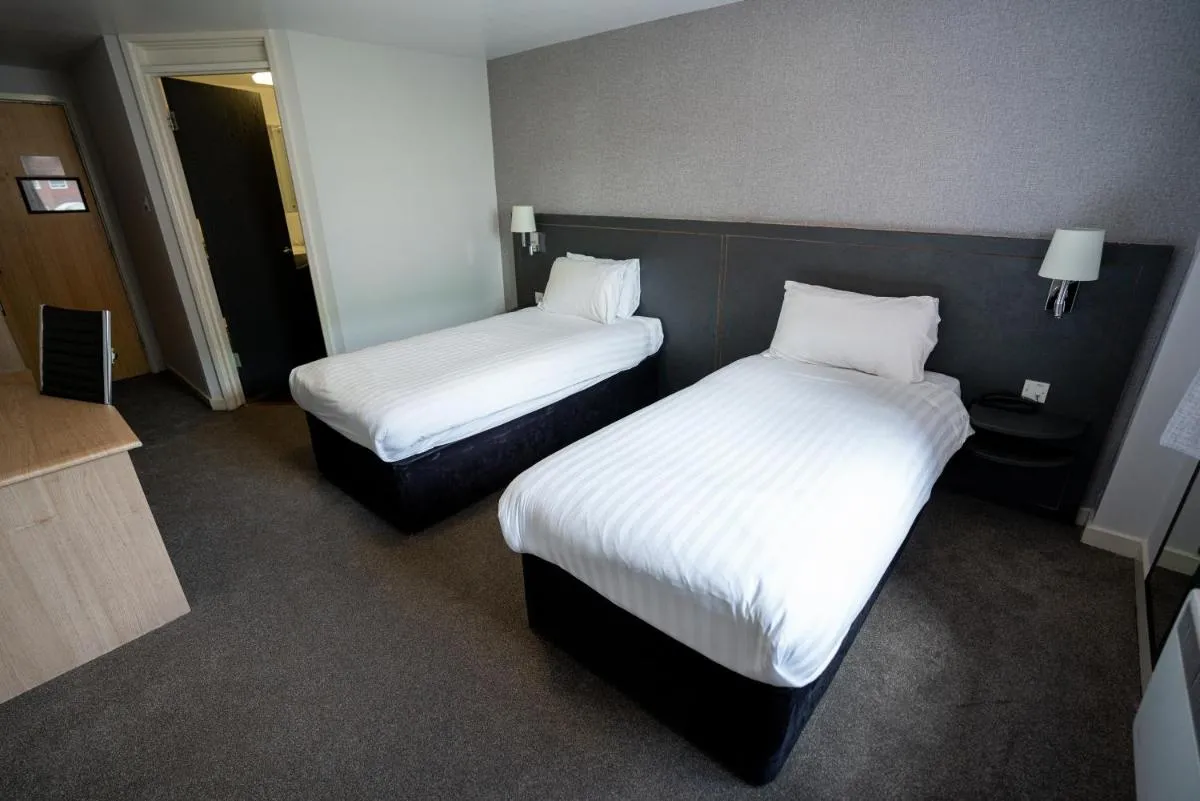 Image 5 of Pendulum Hotel