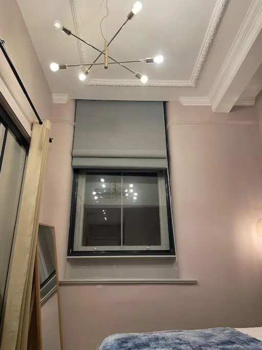 Image 6 of Posh Pretty Penthouse
