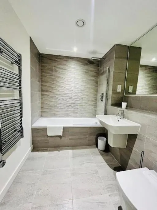 Image 3 of Prime Central-Luxury 1BR Apartment-Free Parking-Fast Wi-Fi