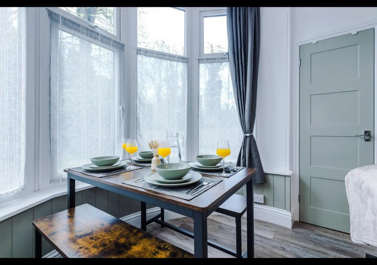Image 6 of Promo – Stunning Apartment, Prime Area & Free Parking