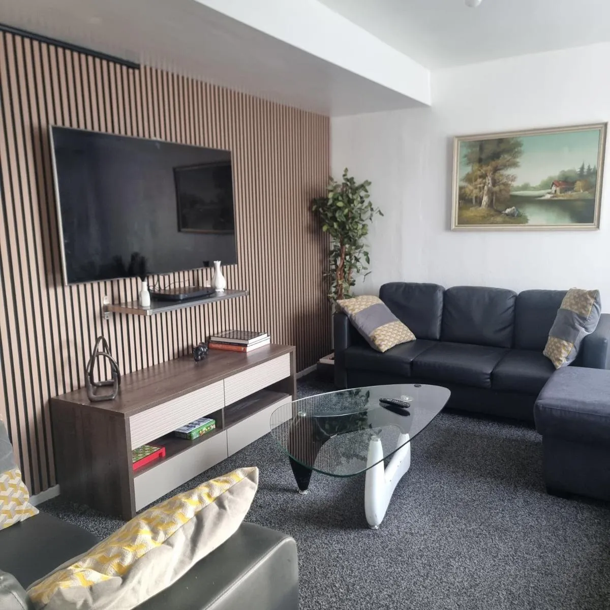 Image 3 of Spacious House in Central Manchester