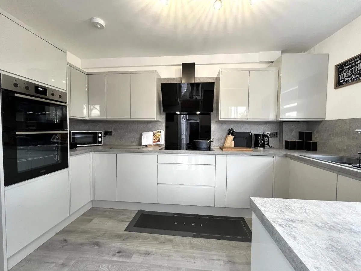 Image 4 of Spacious home sleeps 8 Nr Etihad Coop Live & City