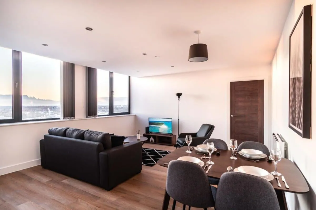 Image 6 of StayZeni, Alexandra Rise Manchester 2 Bed Flat