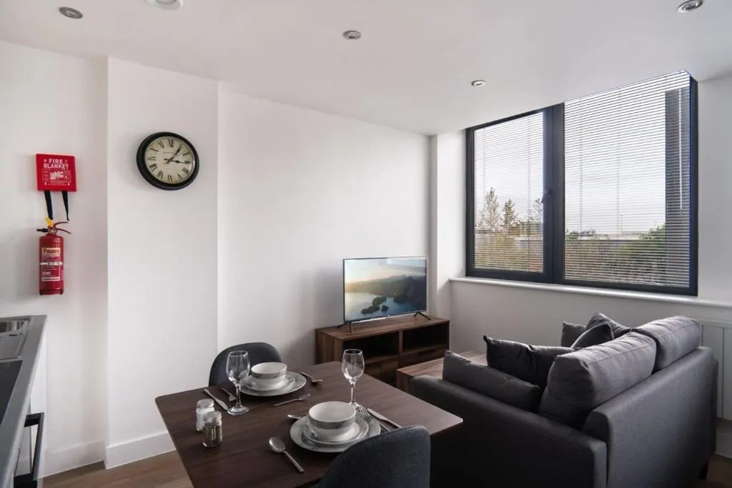 Image of Stay Zeni, Alexandra Rise Manchester Chic Studio