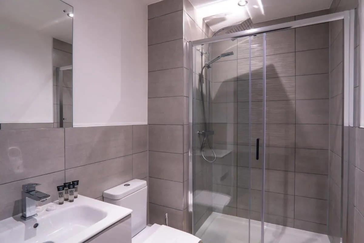 Image 4 of Stay Zeni, Alexandra Rise Manchester Chic Studio