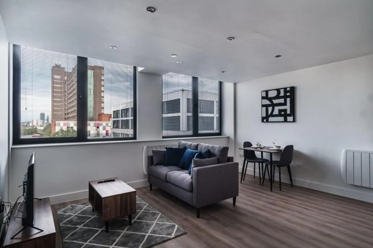 Image 5 of Stay Zeni, Alexandra Rise Manchester Fab 1 Bed