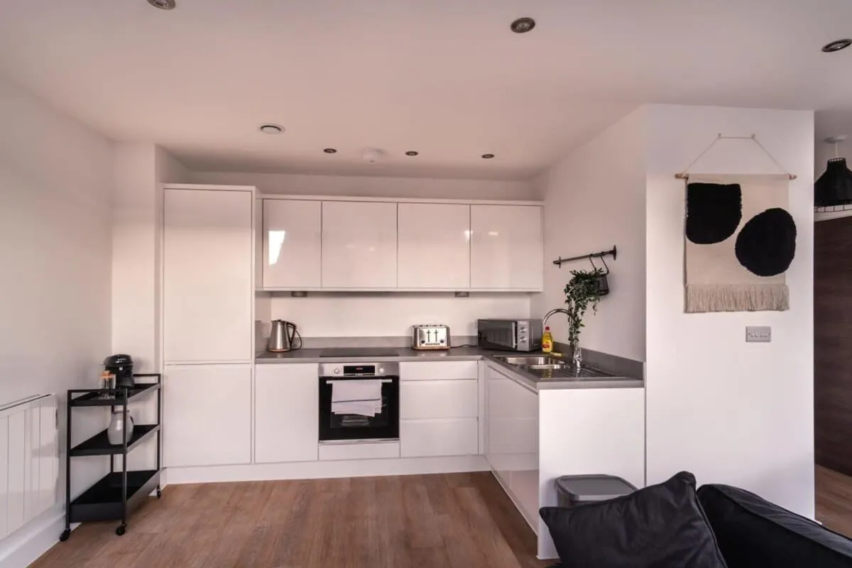 Image 2 of StayZeni, Alexandra Rise Manchester Sleek 1 Bed