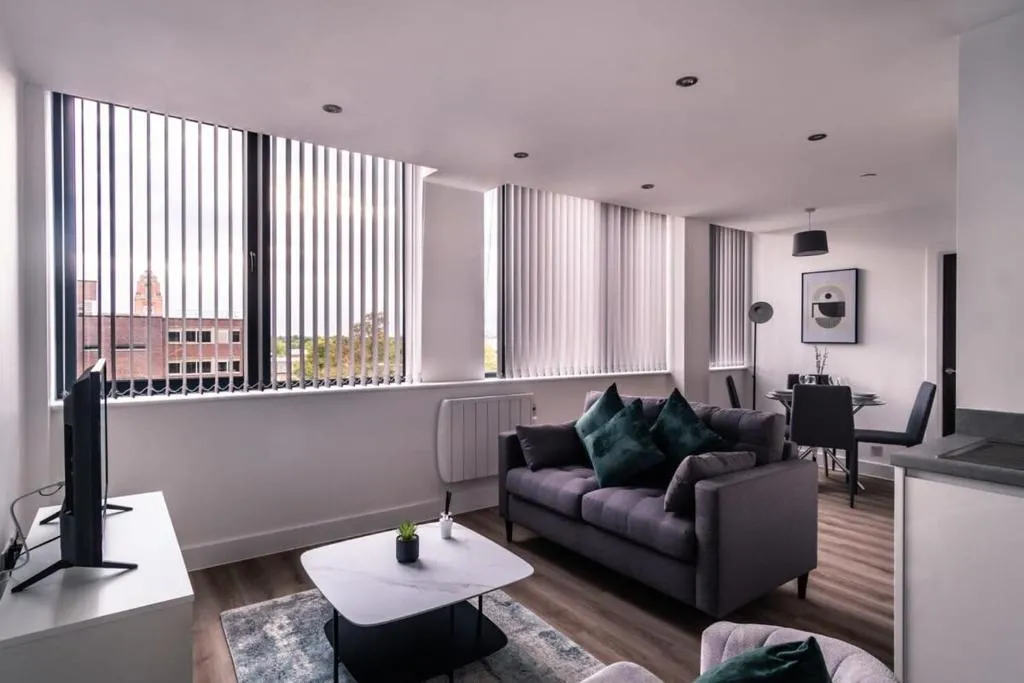 Image of Stay Zeni, Alexandra Rise Manchester Slick 1 Bed