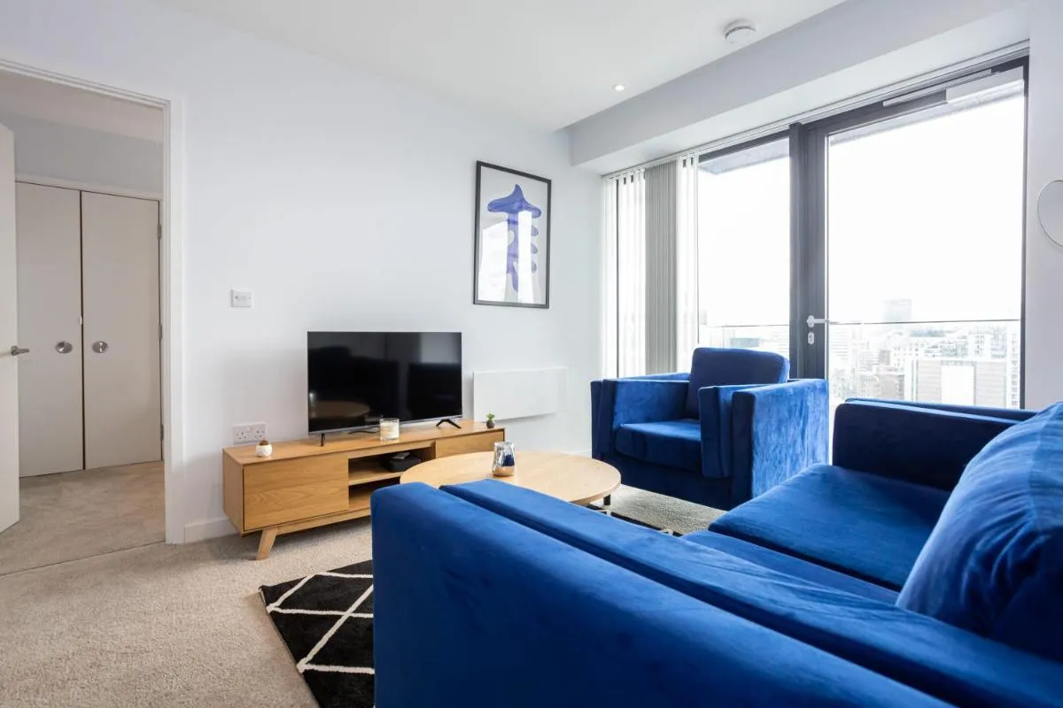 Image 1 of Stunning 2 Bedroom Apartment Manchester