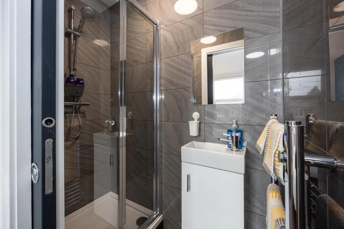 Image 3 of Stunning one bed apartment
