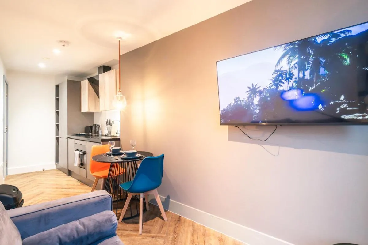 Image 6 of Stylish 2 Bedroom Apartment in Central Manchester